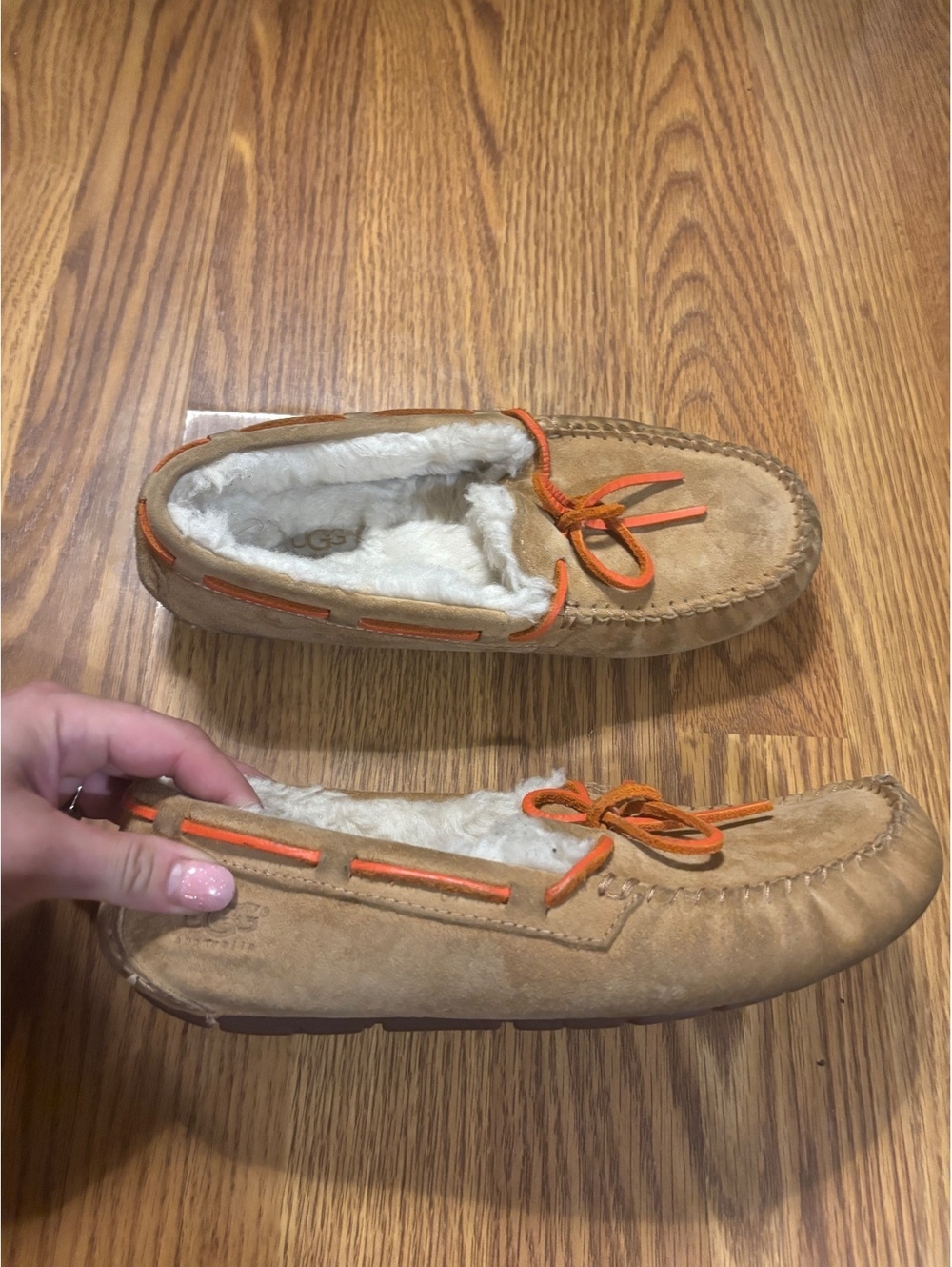 UGG slippers- Women’s Size 7